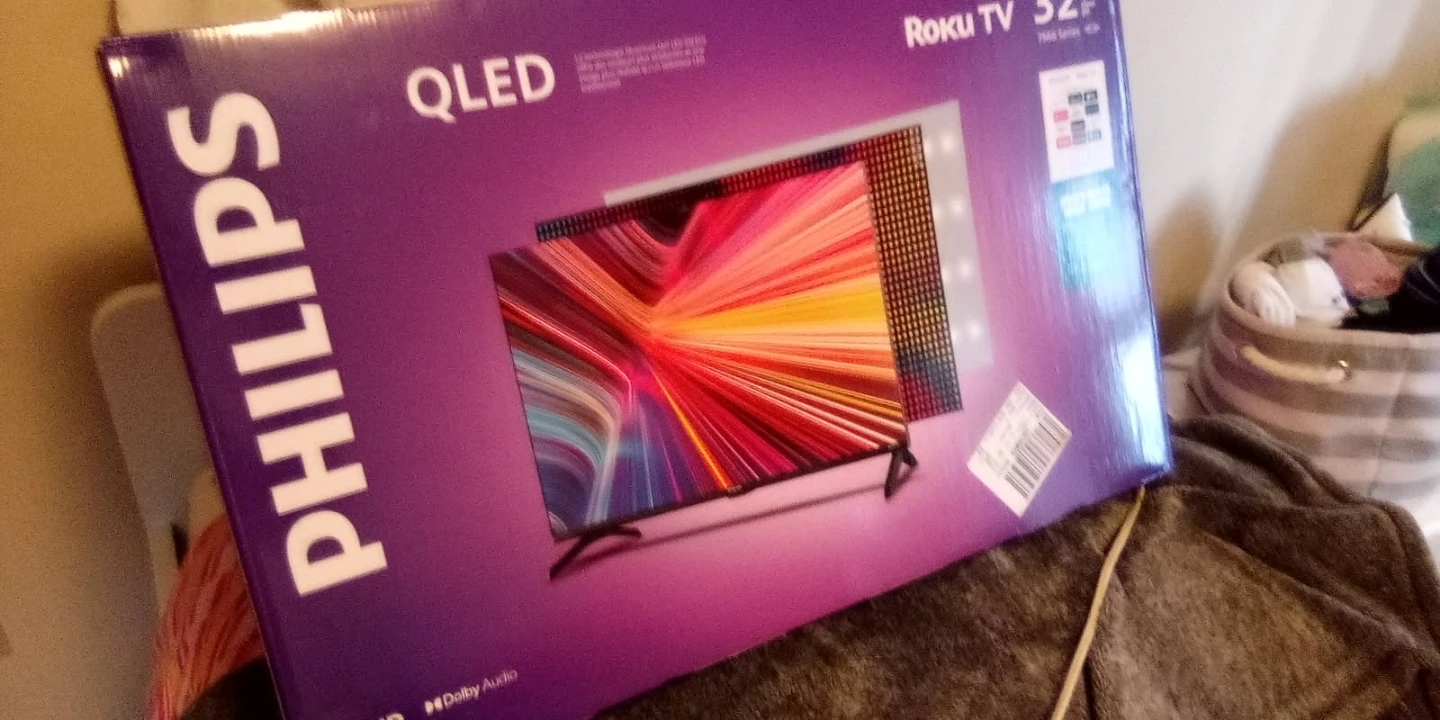 Philips 32" QLED Roku TV and LG Sound Bar - photo 2