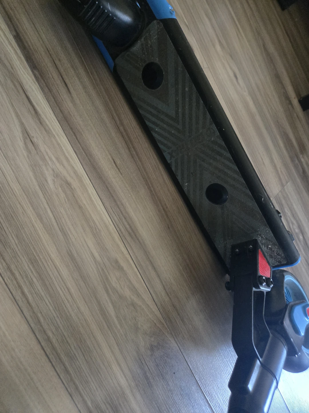 Electric kids scooter
