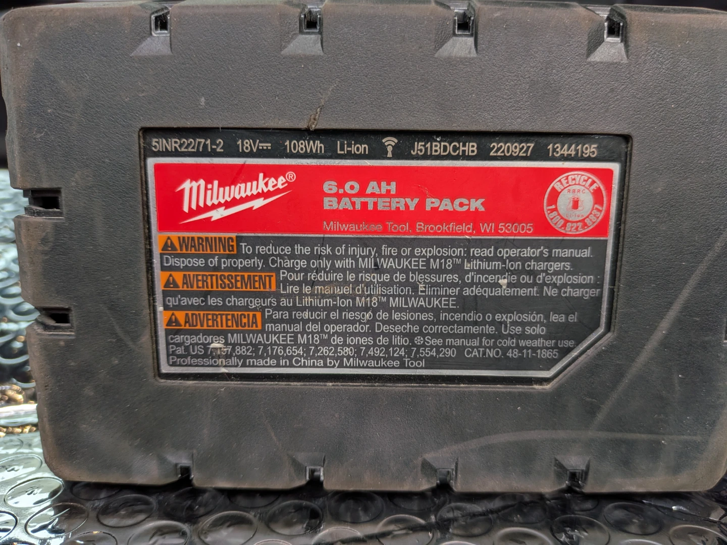 4.5"- 6" Milwaukee FUEL 18V Grinder with 6.0 AH Battery - photo 4