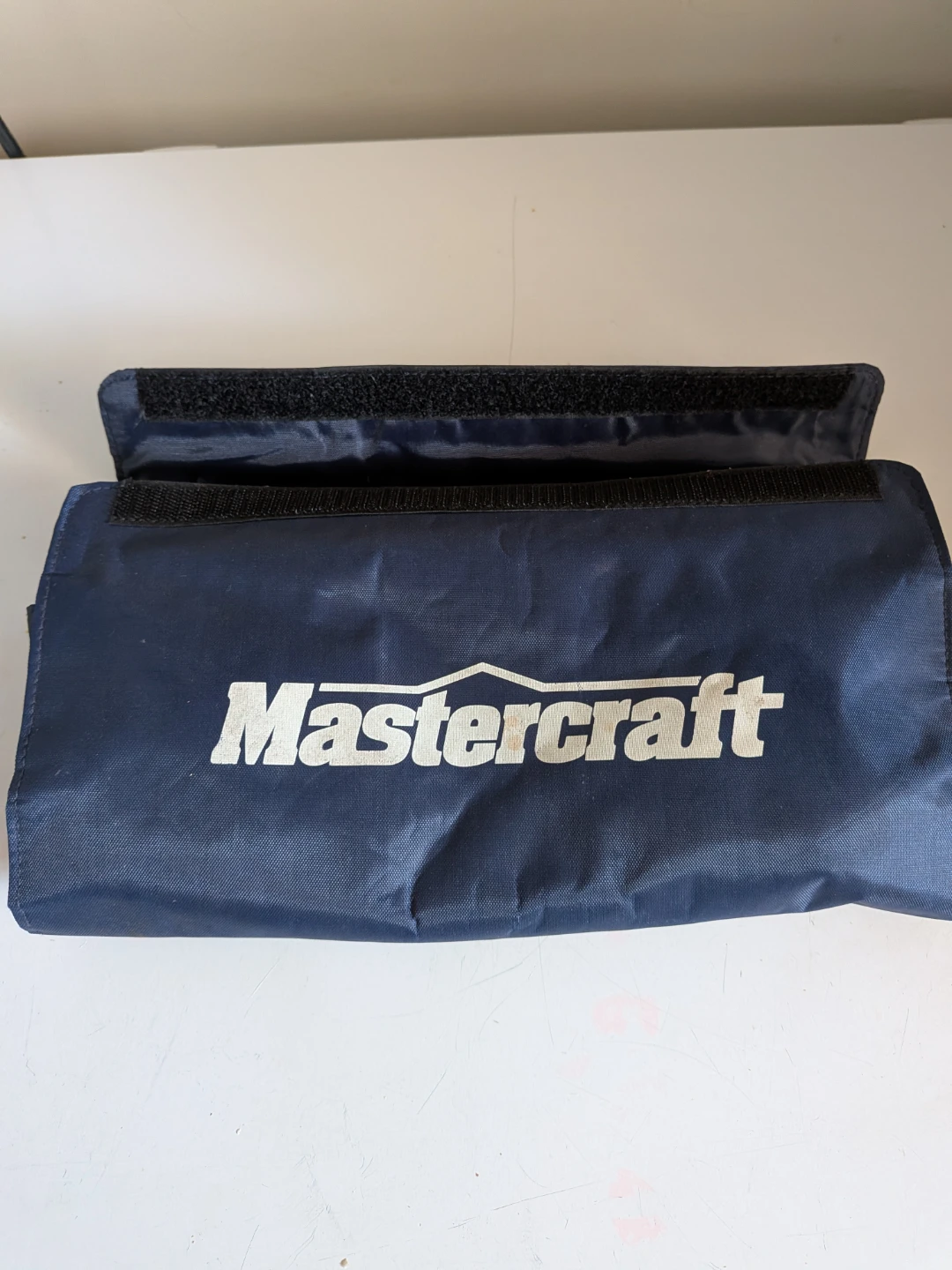 Mastercraft Cordless Fabric Cutter with Case & Accessories - photo 3