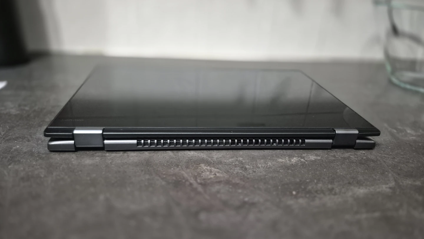 Lenovo 2 in 1 laptop with Chrome OS - photo 4