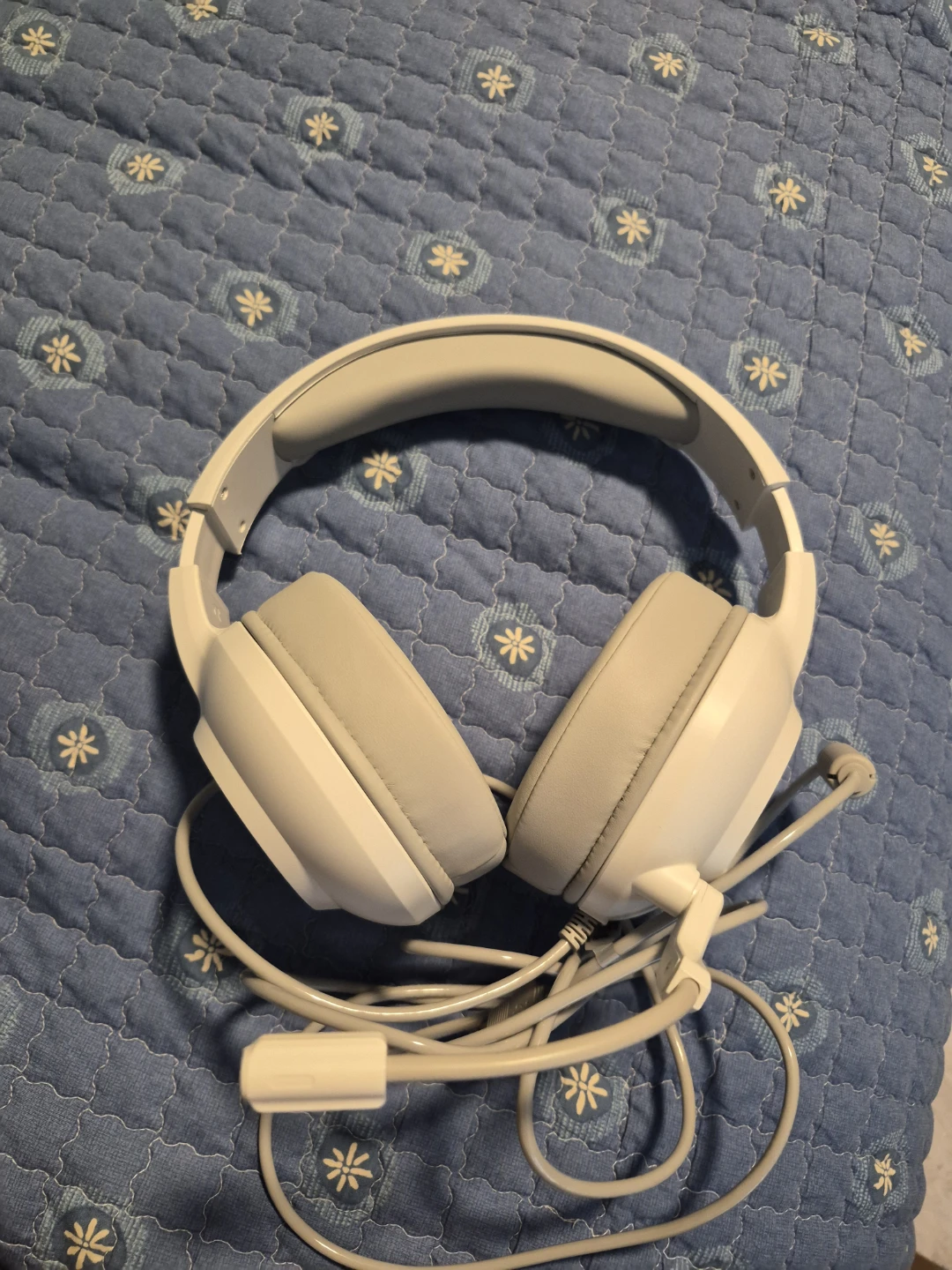White Gaming Headset with Microphone