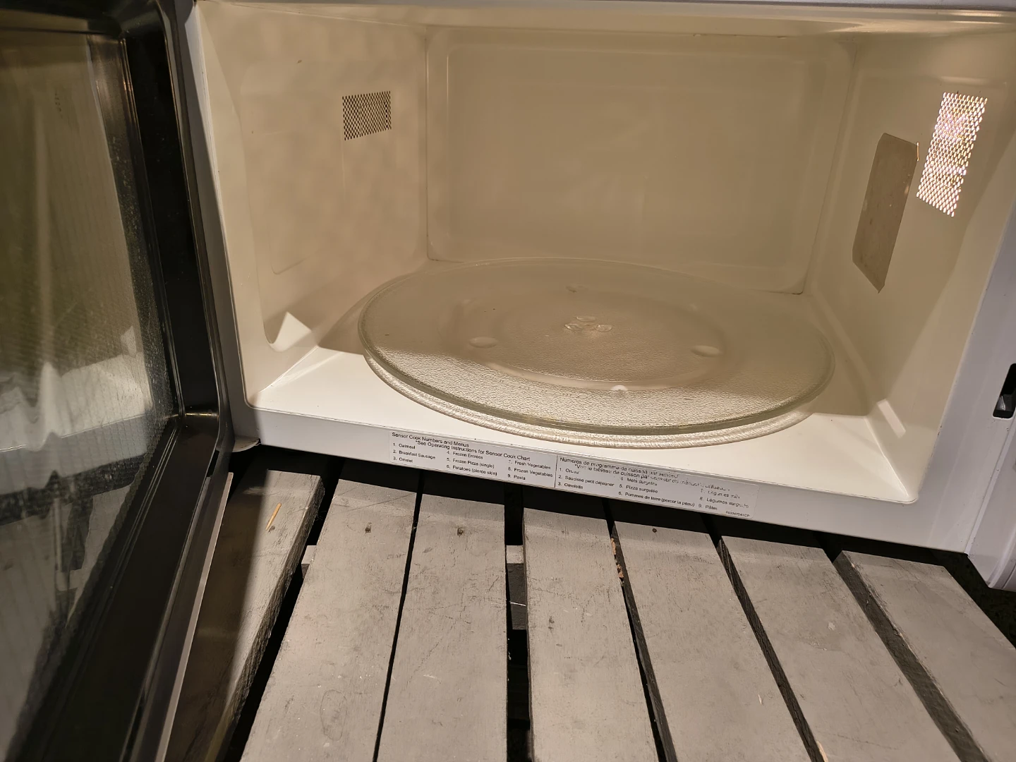 Panasonic Genius Full Size Microwave - photo 5
