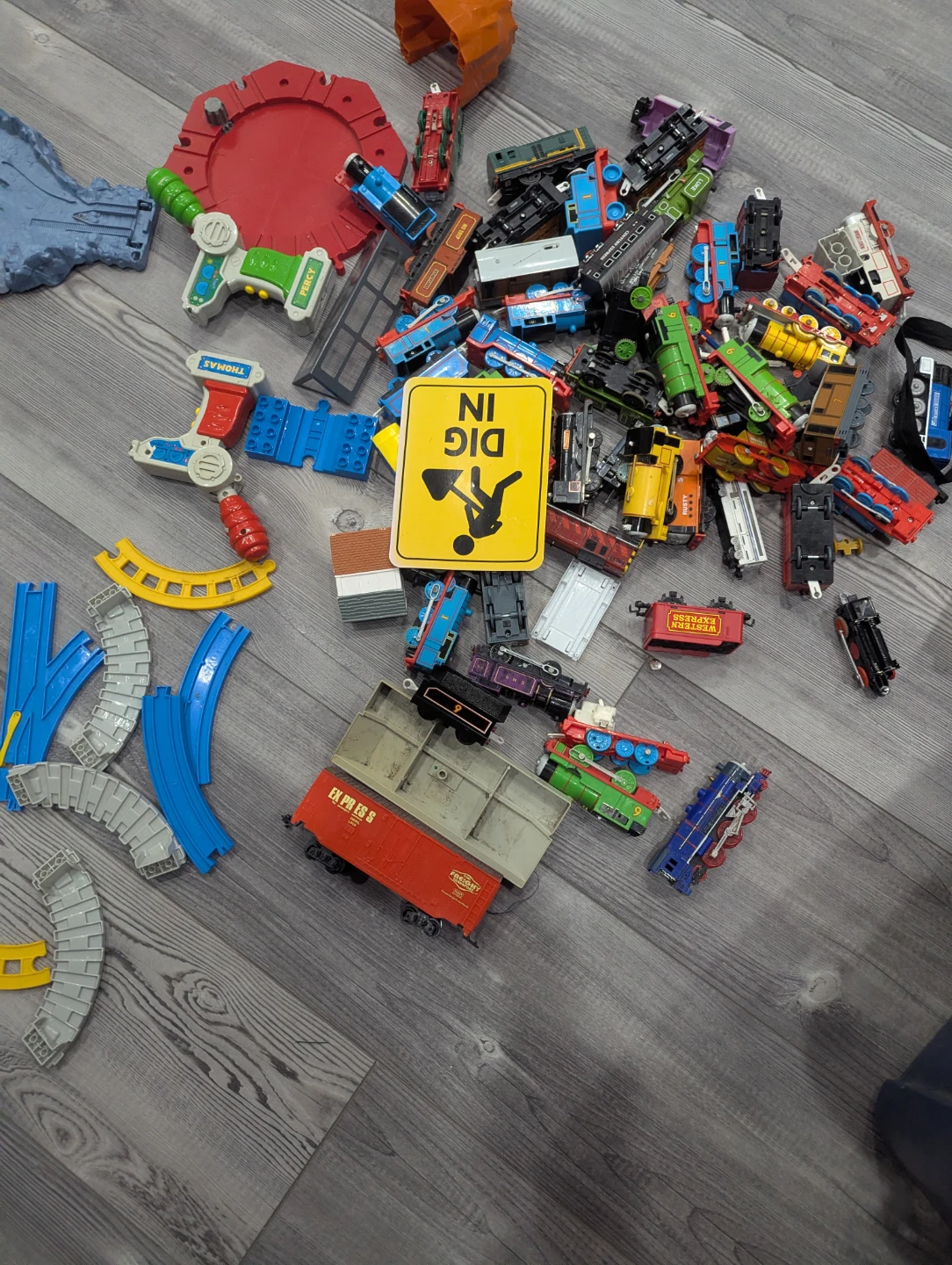 Thomas the Train Track and Train Set