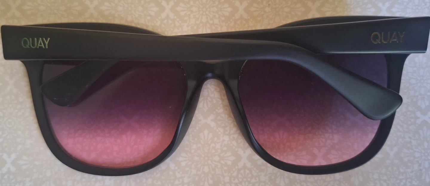 QUAY Sunglasses - photo 2