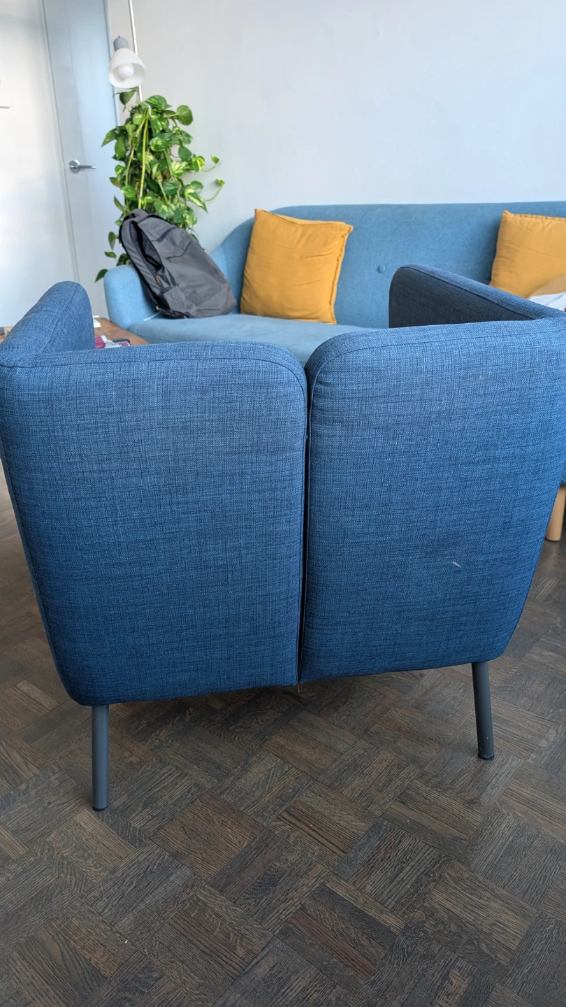 IKEA EKENÄSET / Modern Blue Armchair – Great Condition - photo 2