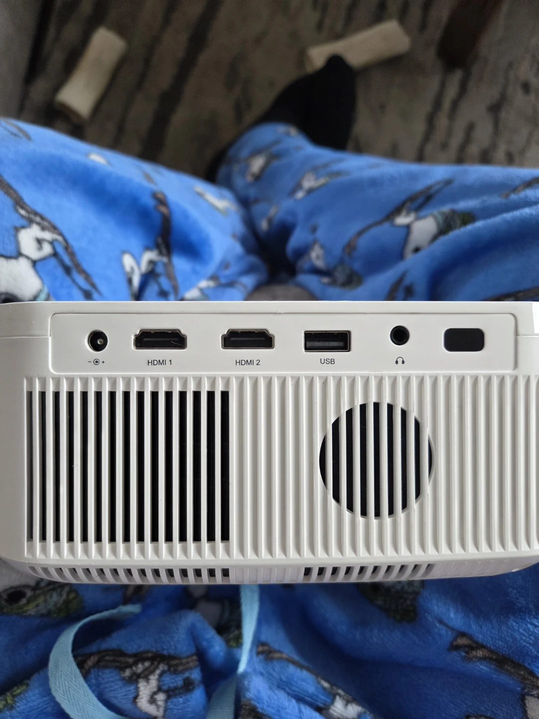 Miroir L500S Smart HD Projector with Remote and Power Adapter - photo 5