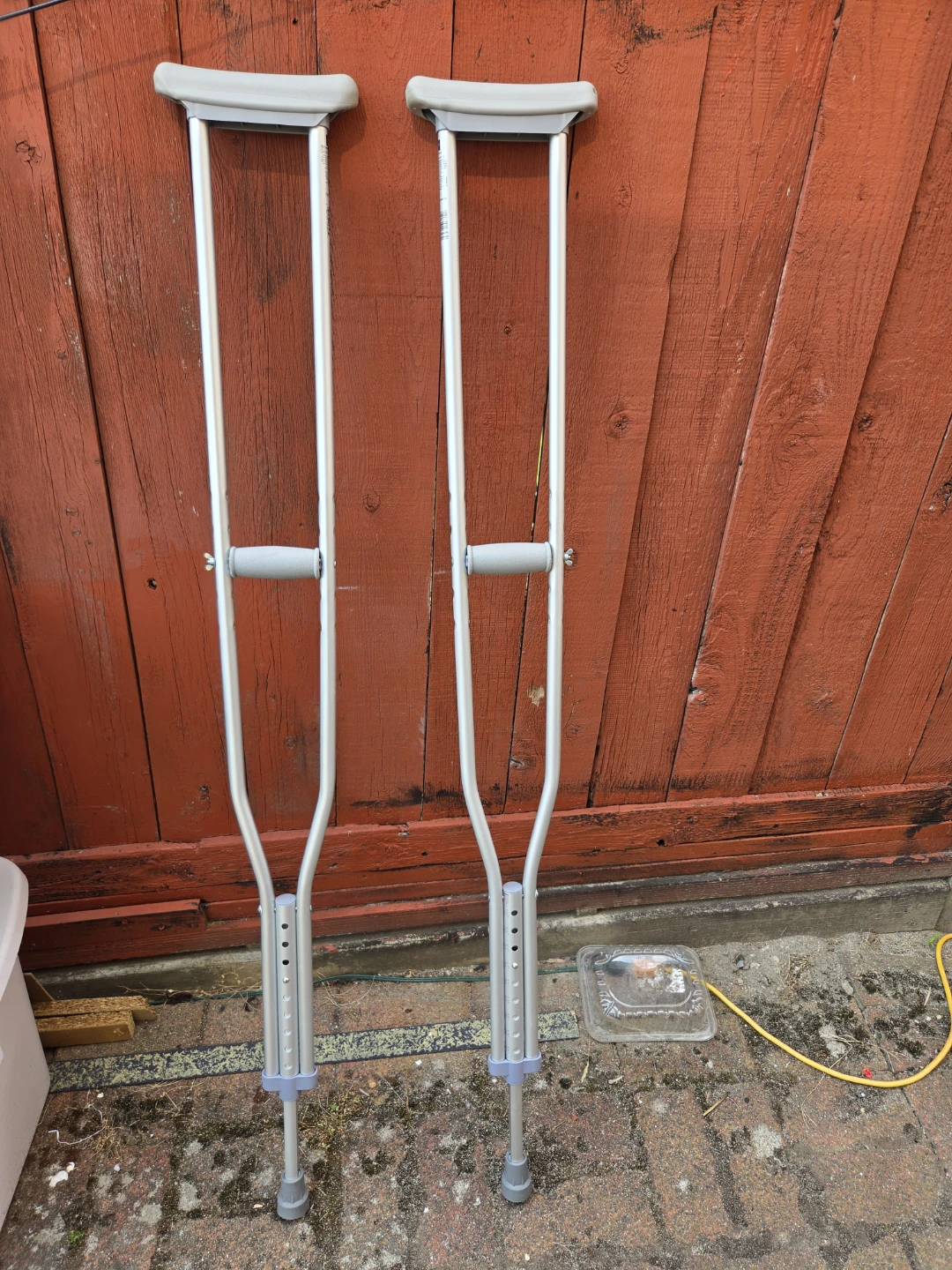 Adjustable Aluminum Crutches