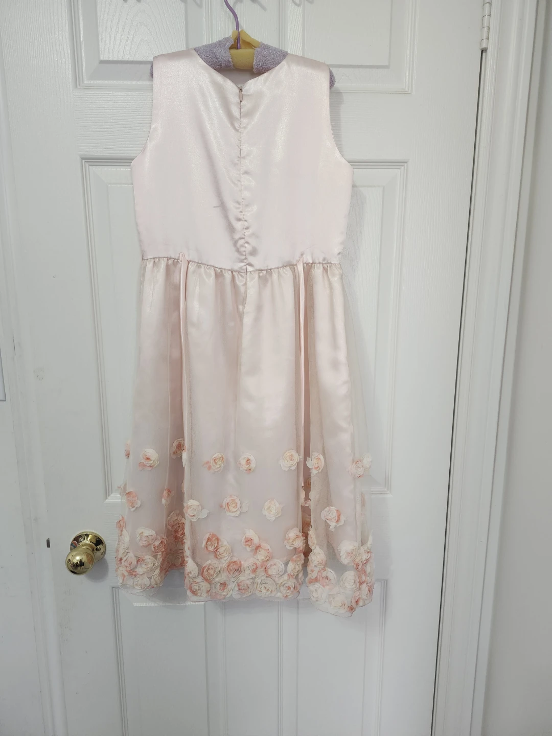Pink Formal Dress with Rose Appliques - photo 2