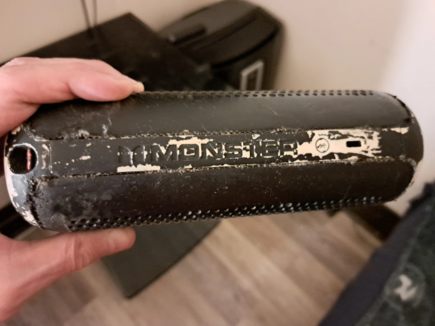 Monster dna portable speaker - photo 2