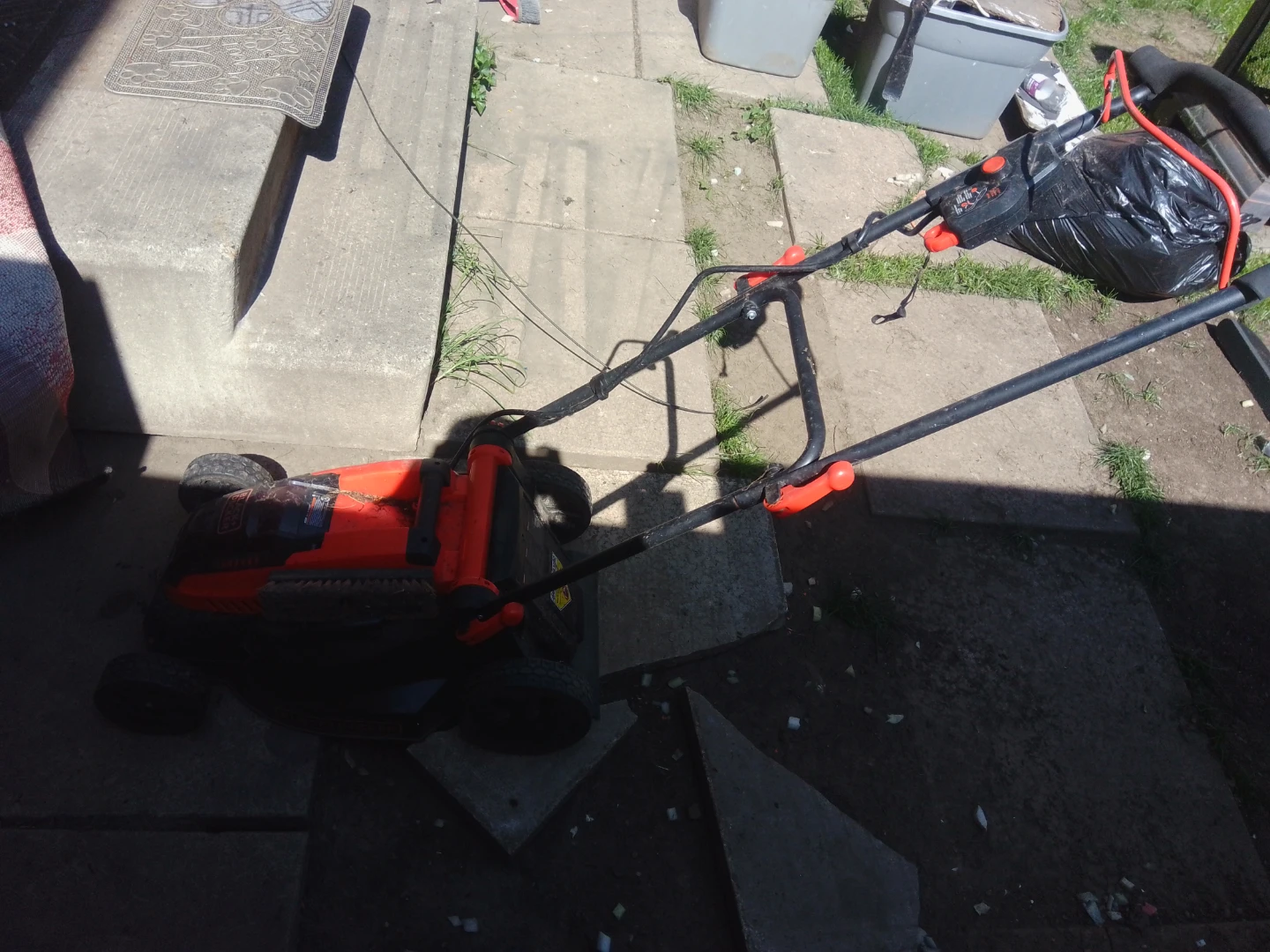Black and Decker Electric Lawn Mower