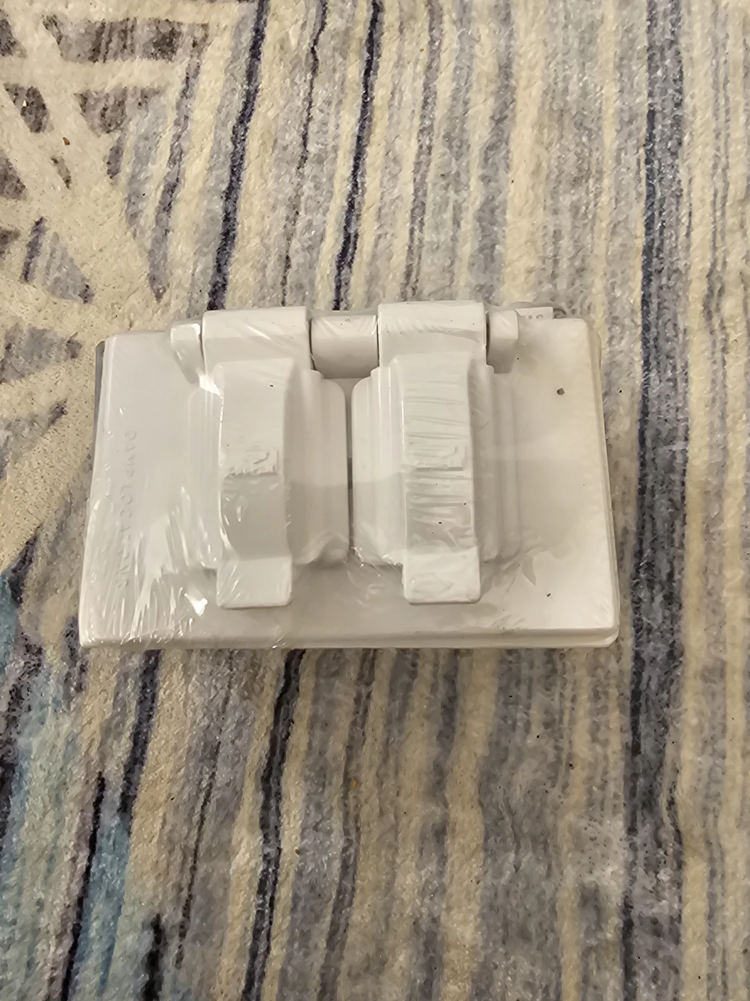 Eaton Weather Protective Kit with Tamper Resistant Receptacle - photo 2