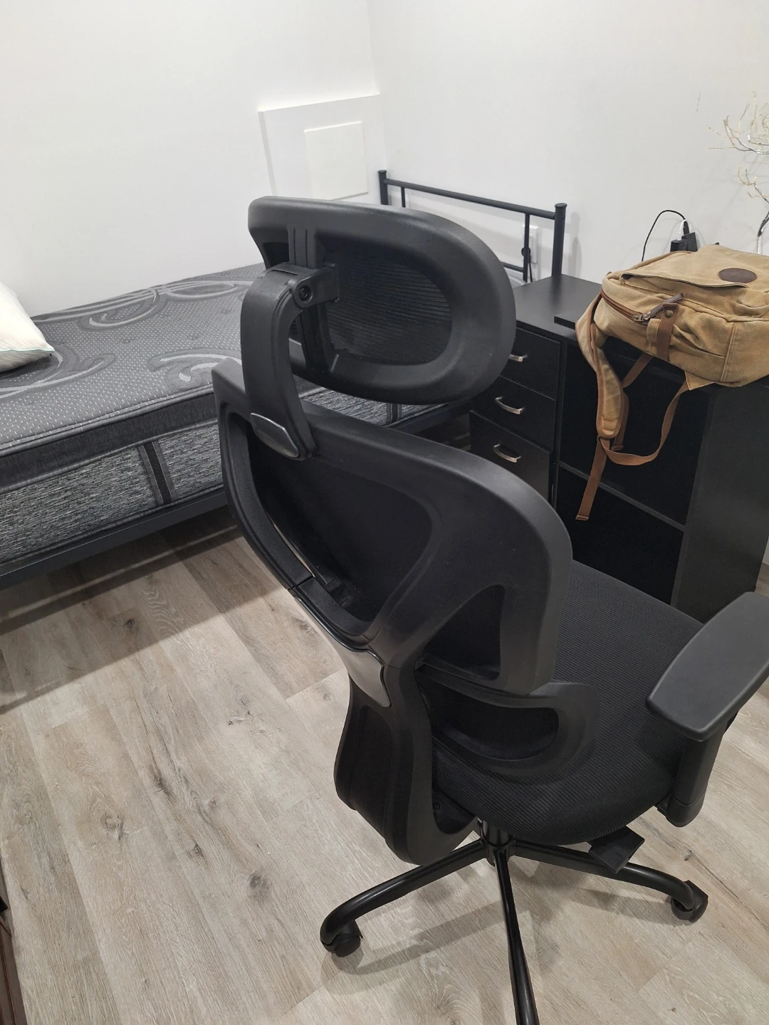 Ergonomic Mesh Office Chair