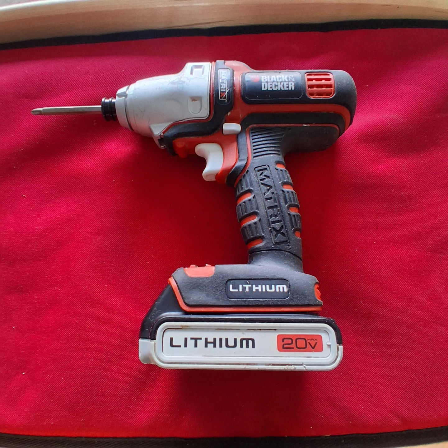 Black & Decker Matrix 20V Impact Driver - photo 2