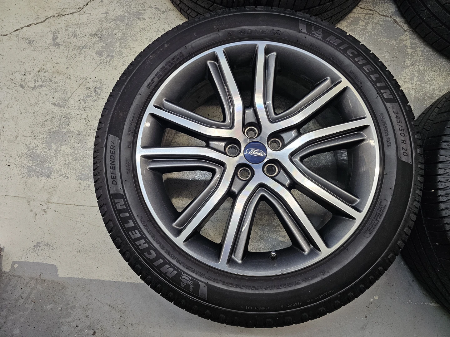 FORD EDGE O.E.M RIMS AND ALL SEASON TIRES 245/50 R20