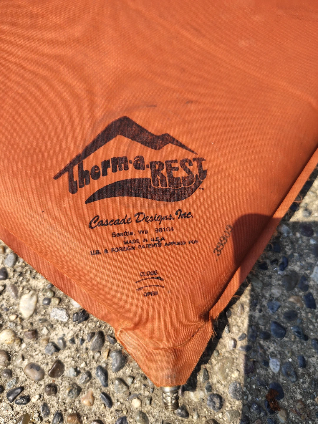 Camping Air Mattresses Roll Up & Large - photo 5