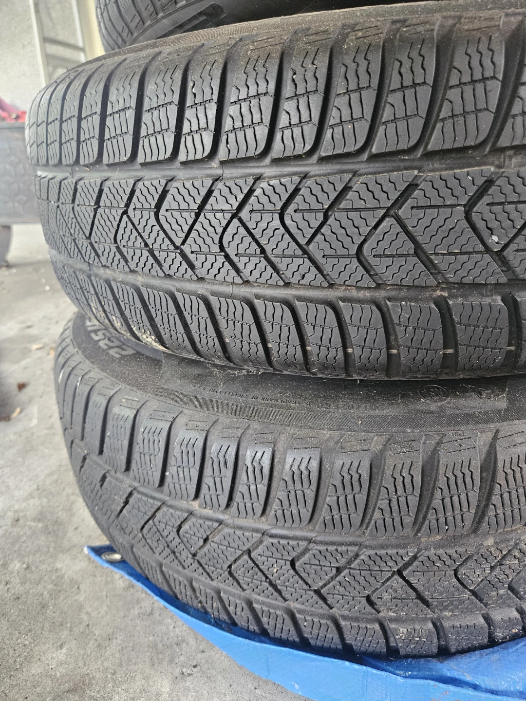 BMW Winter Tires on Rims - 225/60 R18 - photo 4