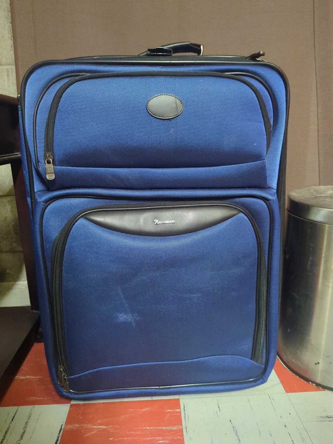 Free - suitcase