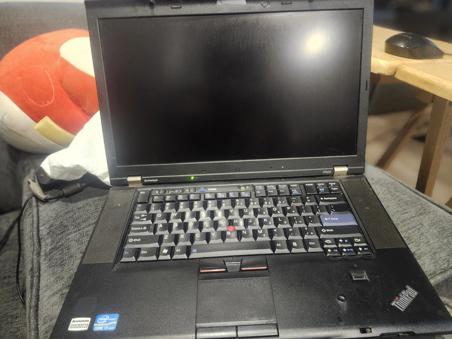 Lenovo ThinkPad W520 Laptop - photo 2