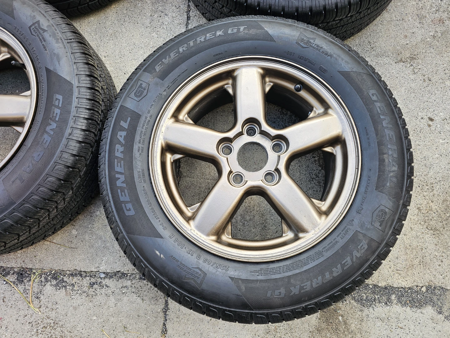 DODGE GRAND CARAVAN ALL SEASON TIRES ON ALLOY RIMS 235/65 R17 - photo 4