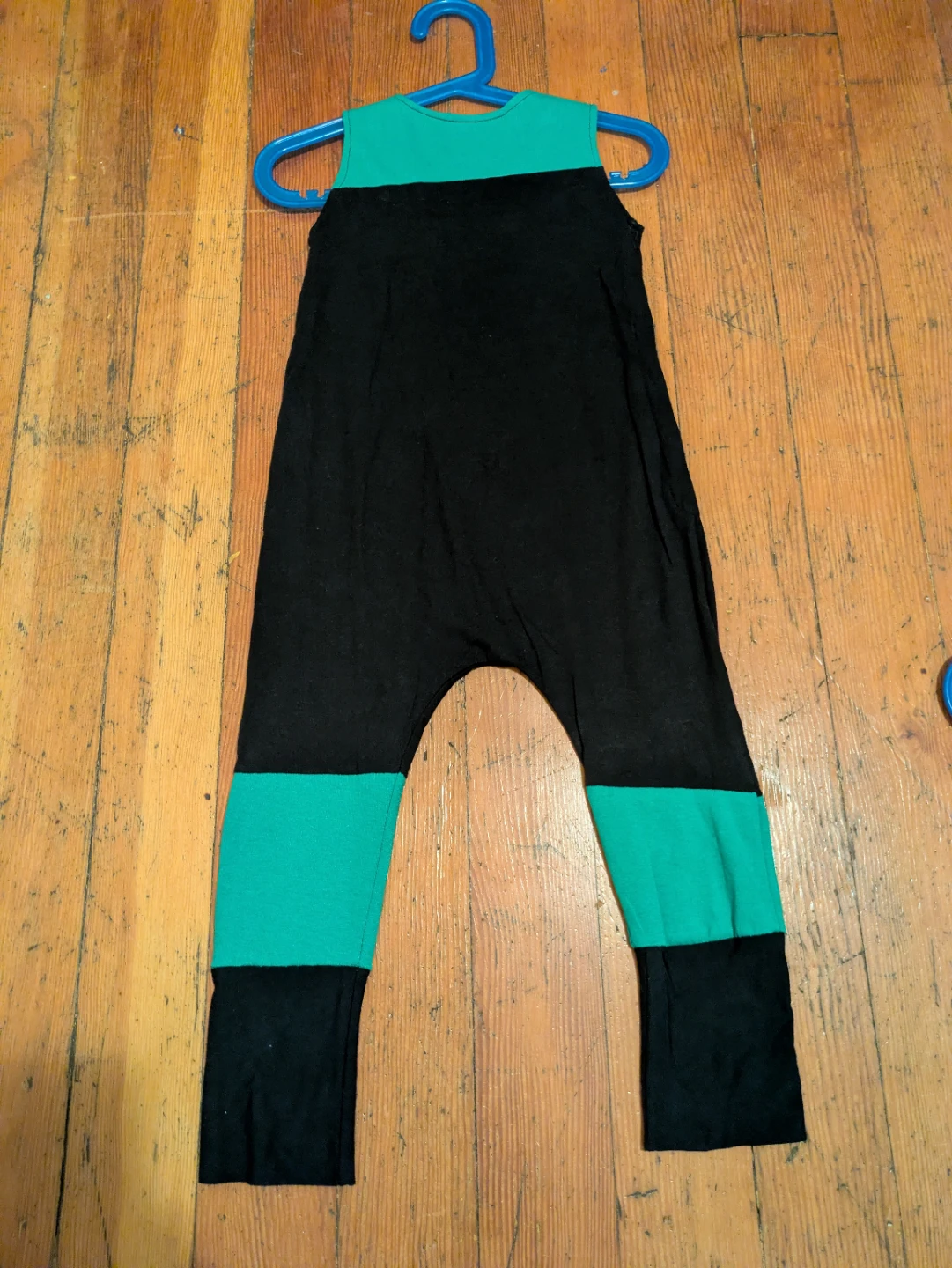 One of a Kind DC Comics Joker & Harley Quinn "Puddin!"  Romper - photo 2