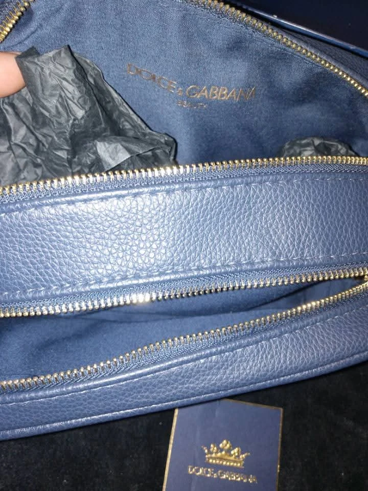 D&G Makeup/Travel Bag - photo 2
