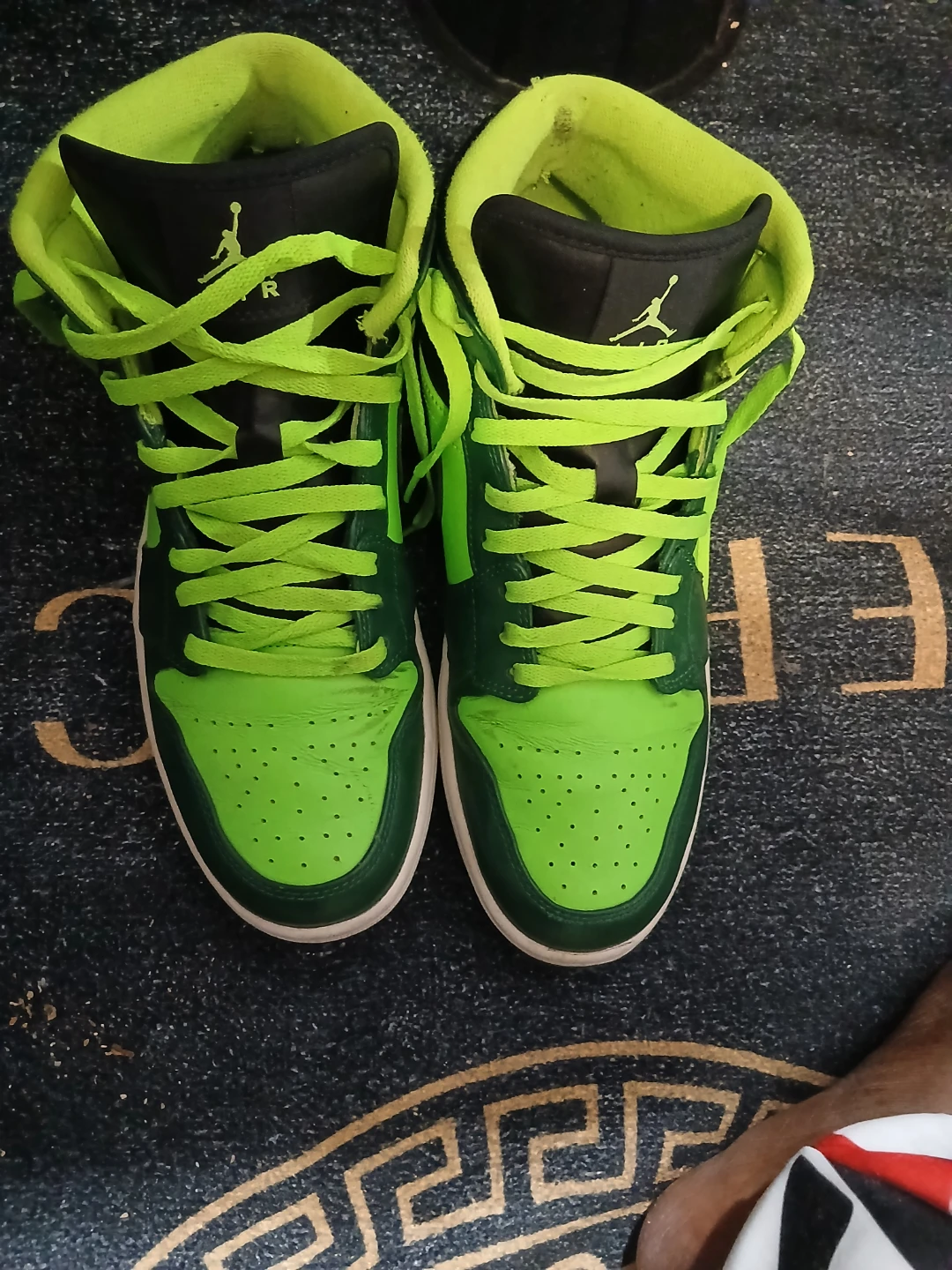 Jordan 1 Mid Green & Volt Sneakers - photo 2