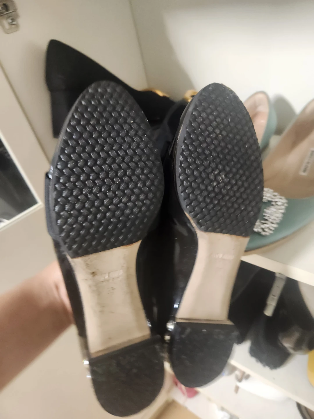 Miu Miu Black Patent Leather Bow Heels - photo 3