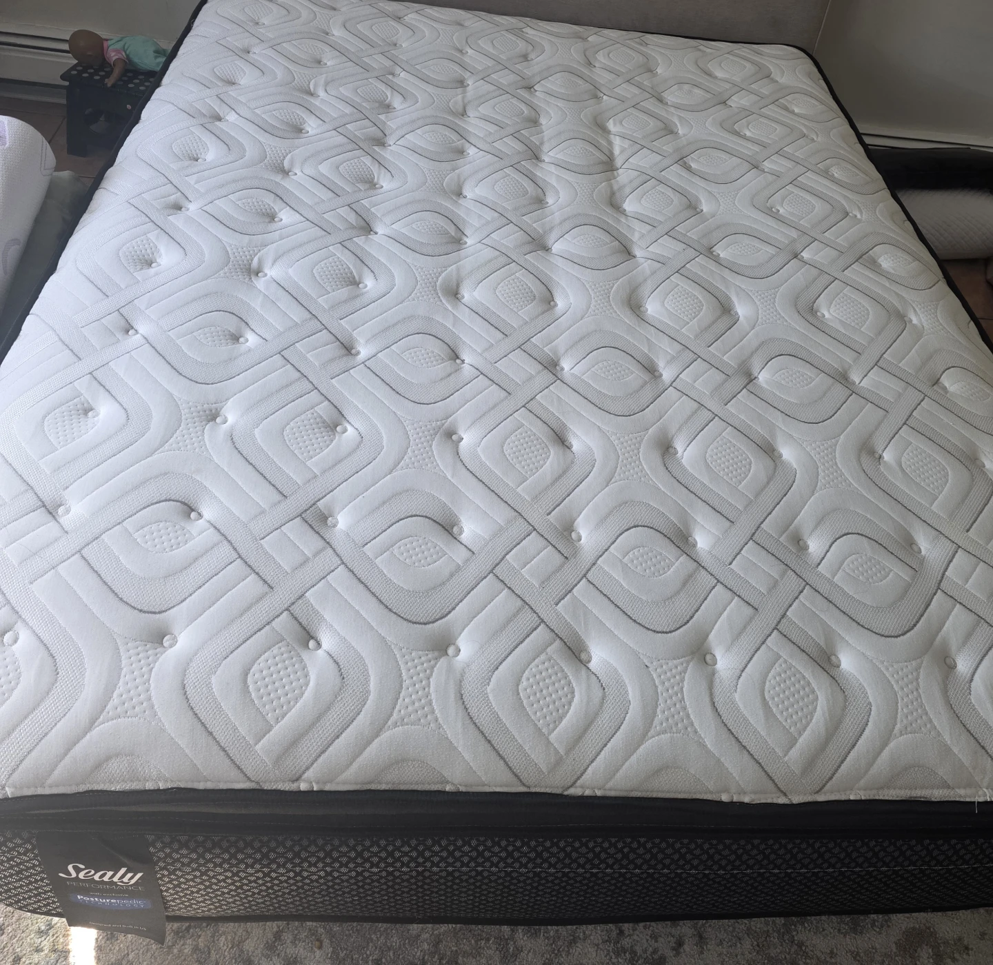 Queen Sealy Performance Posturepedic Mattress