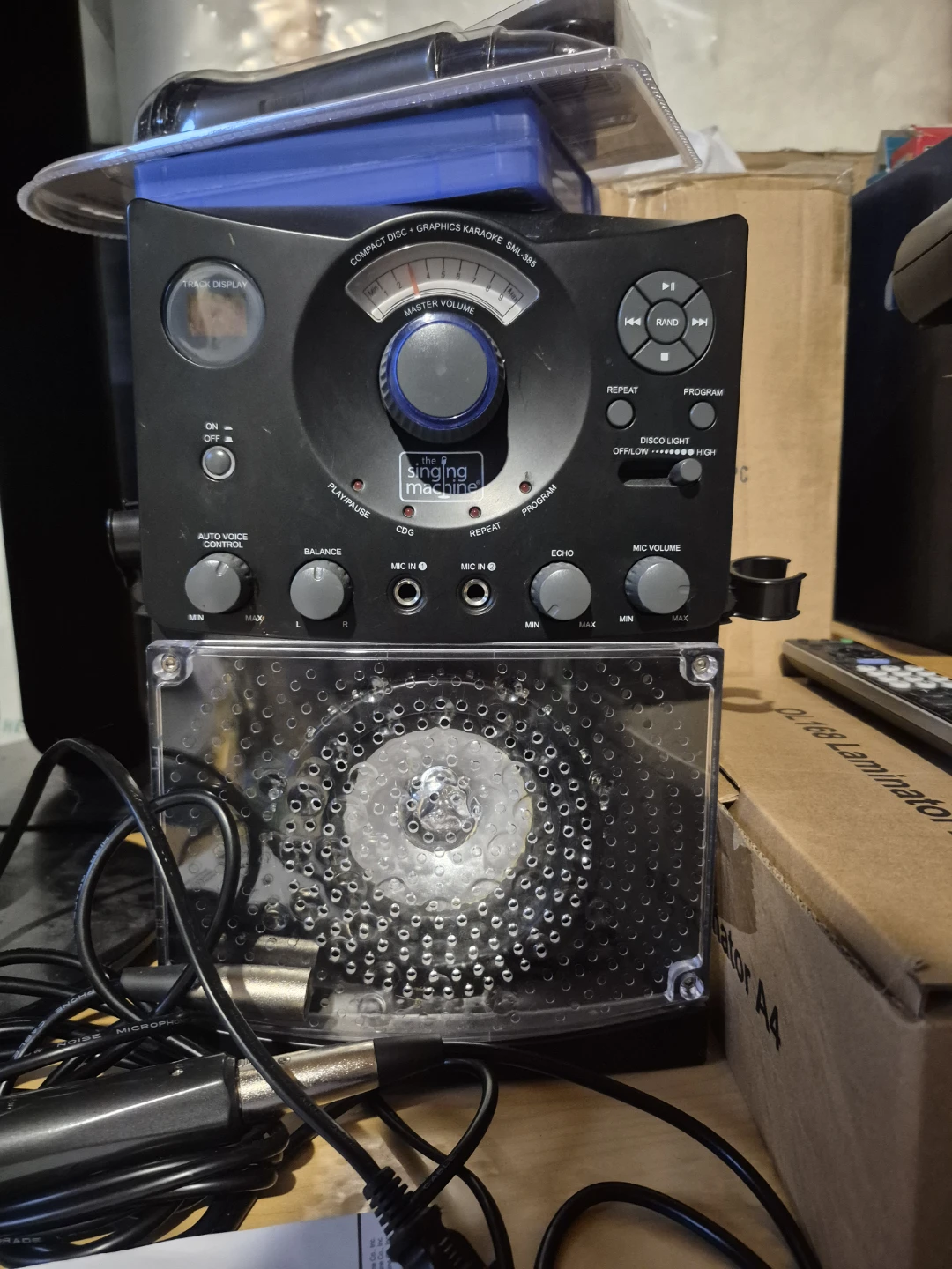 Singing Machine CD+Graphics Karaoke SM-385