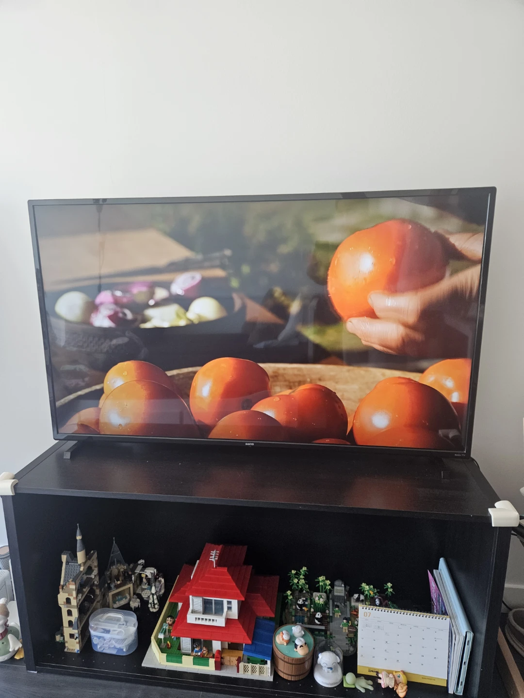 55" Sanyo Roku Smart TV and TV stand as a set - photo 3