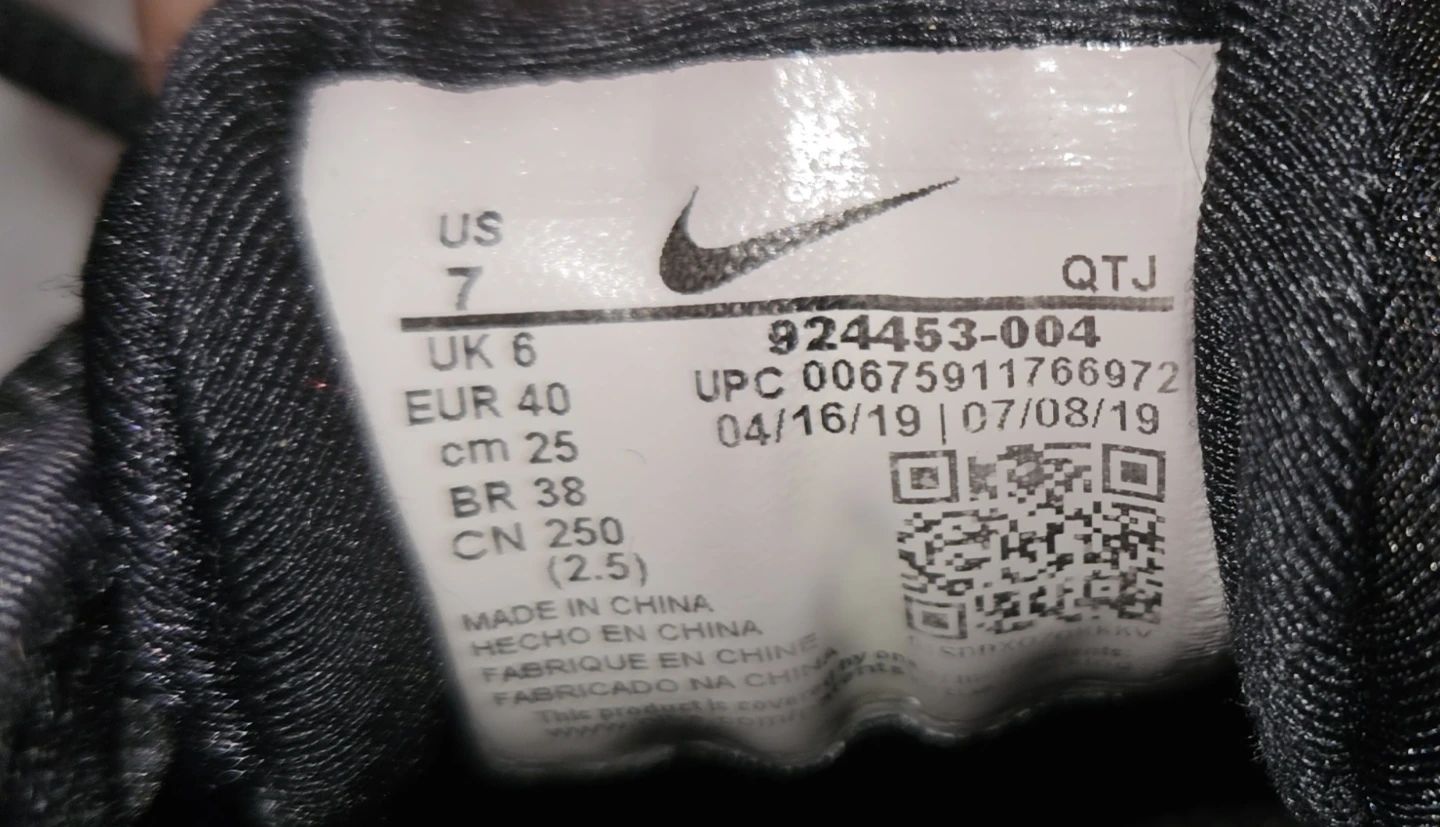 Nike Air Vapormax Plus Black - photo 3