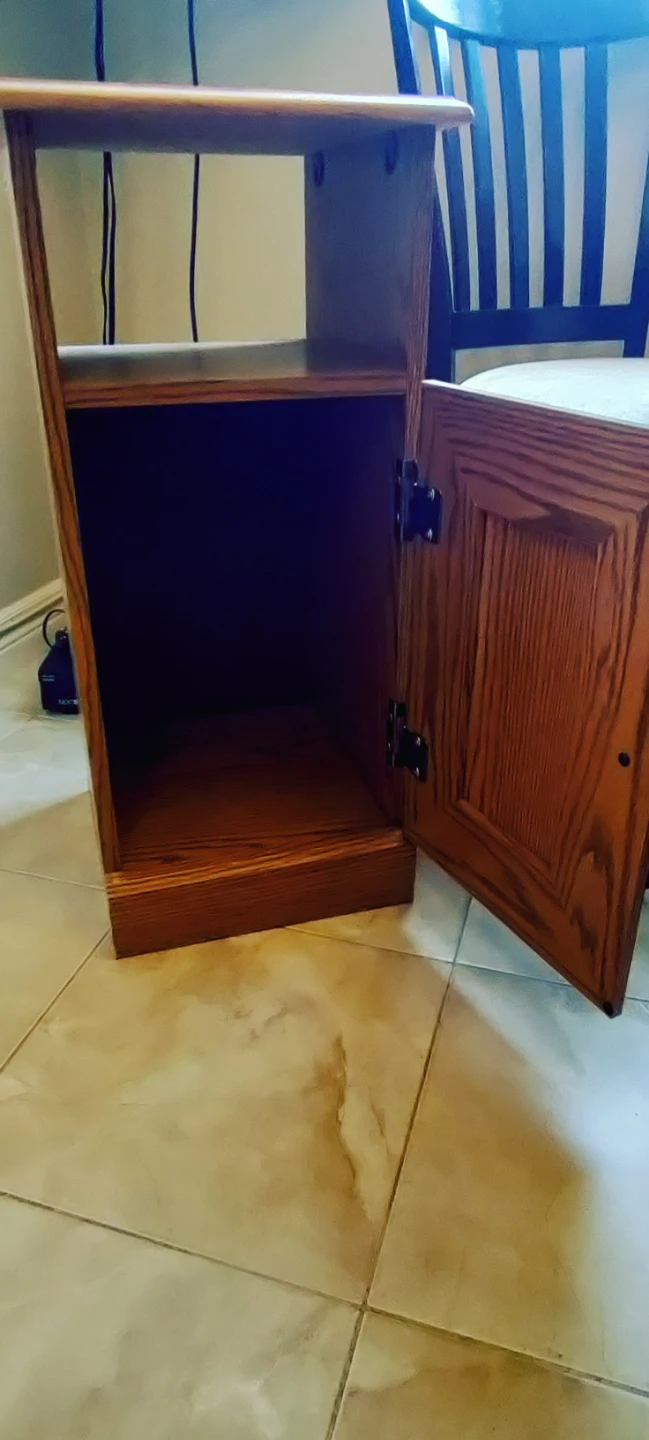 Small Wooden Cabinet - photo 2