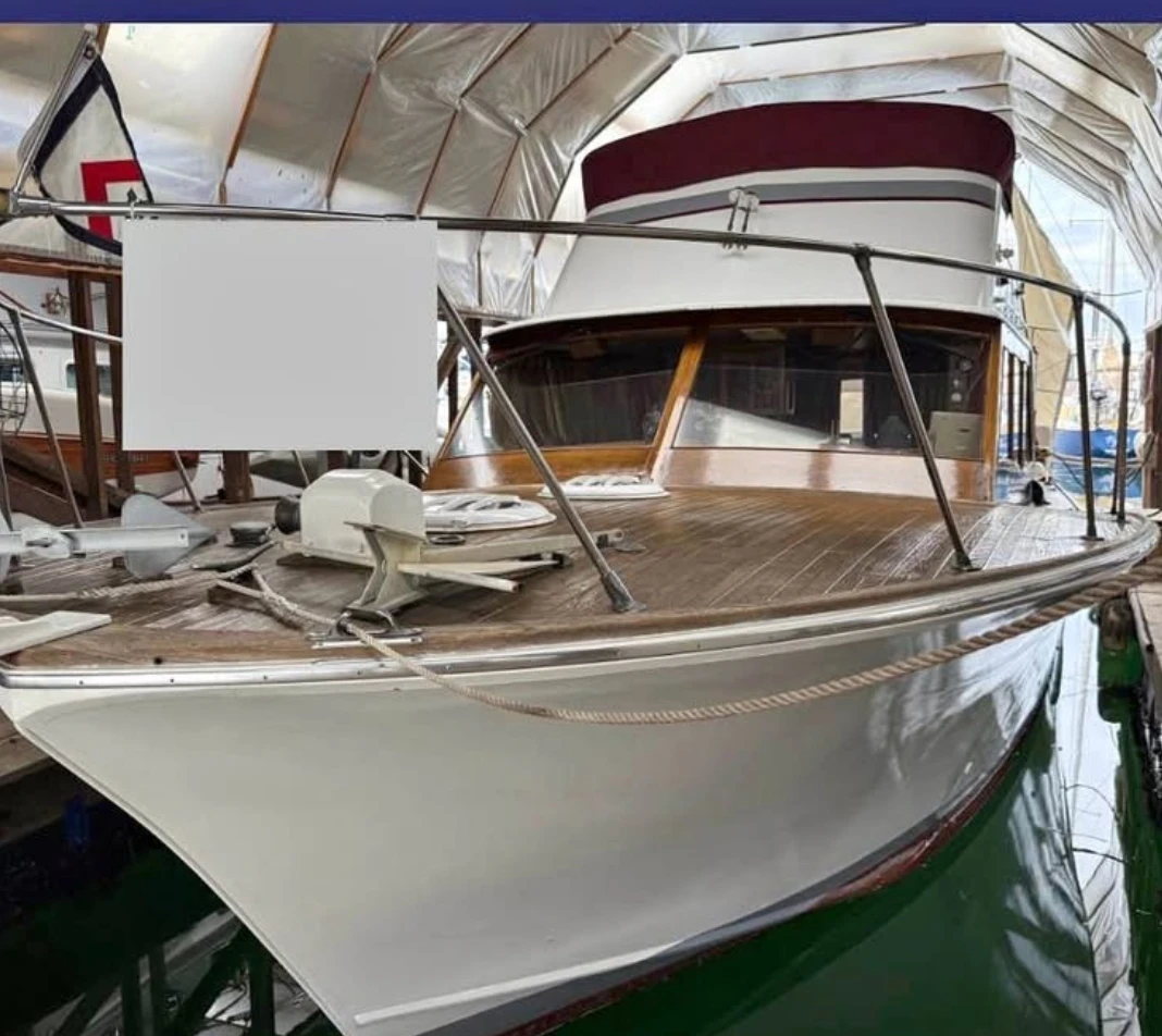 Classic wooden cabin cruiser boat