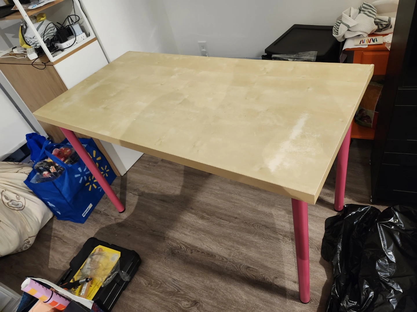 IKEA Wooden desk with pink legs - photo 2
