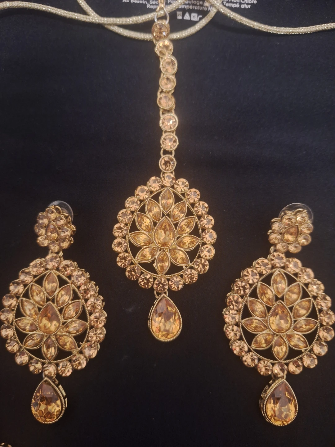 Artificial jewelry - photo 2