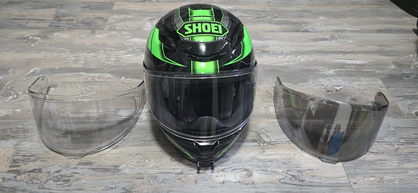 Motorcycle helmet