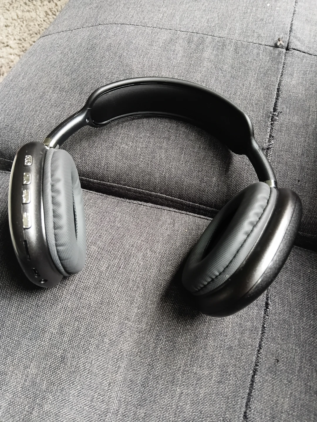 Over-ear Headphones - photo 3