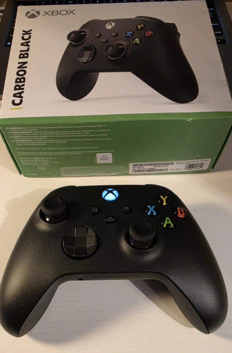 Brand New Carbon Black Xbox wireless controller - photo 3