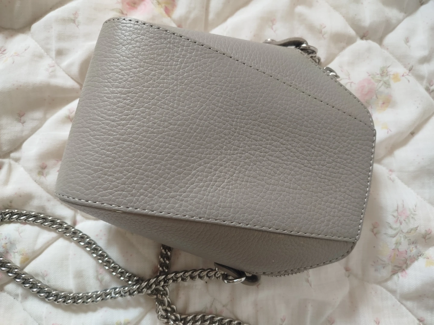 VIF Grey Leather Crossbody Bag with Chain Strap - photo 3