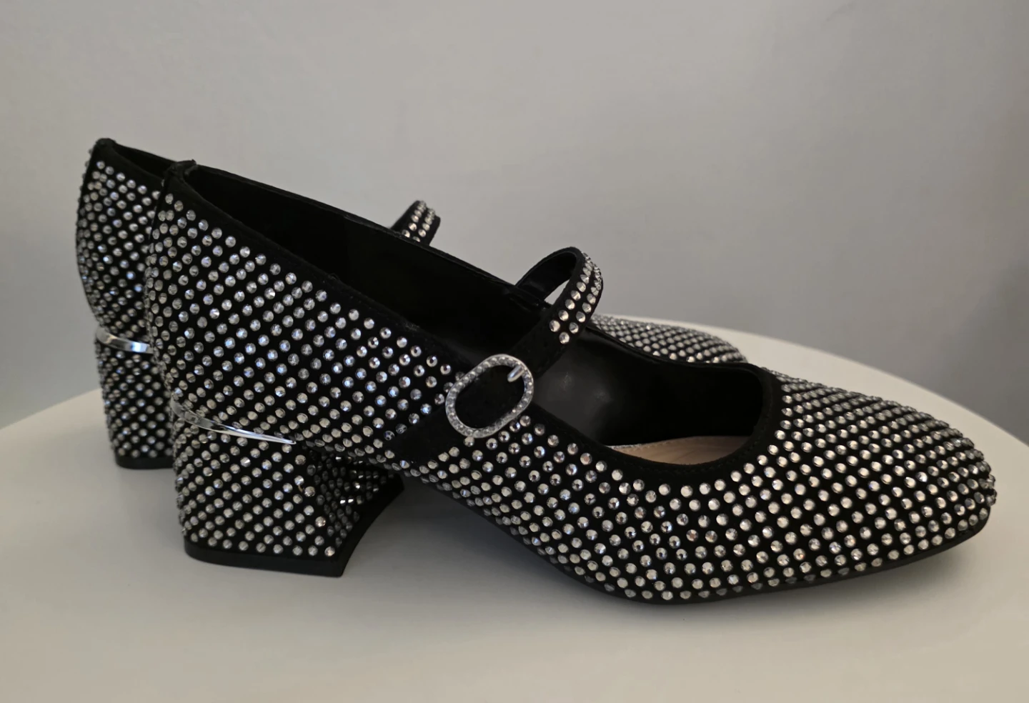NEW Women's Mary Jane Shoes (size 7)