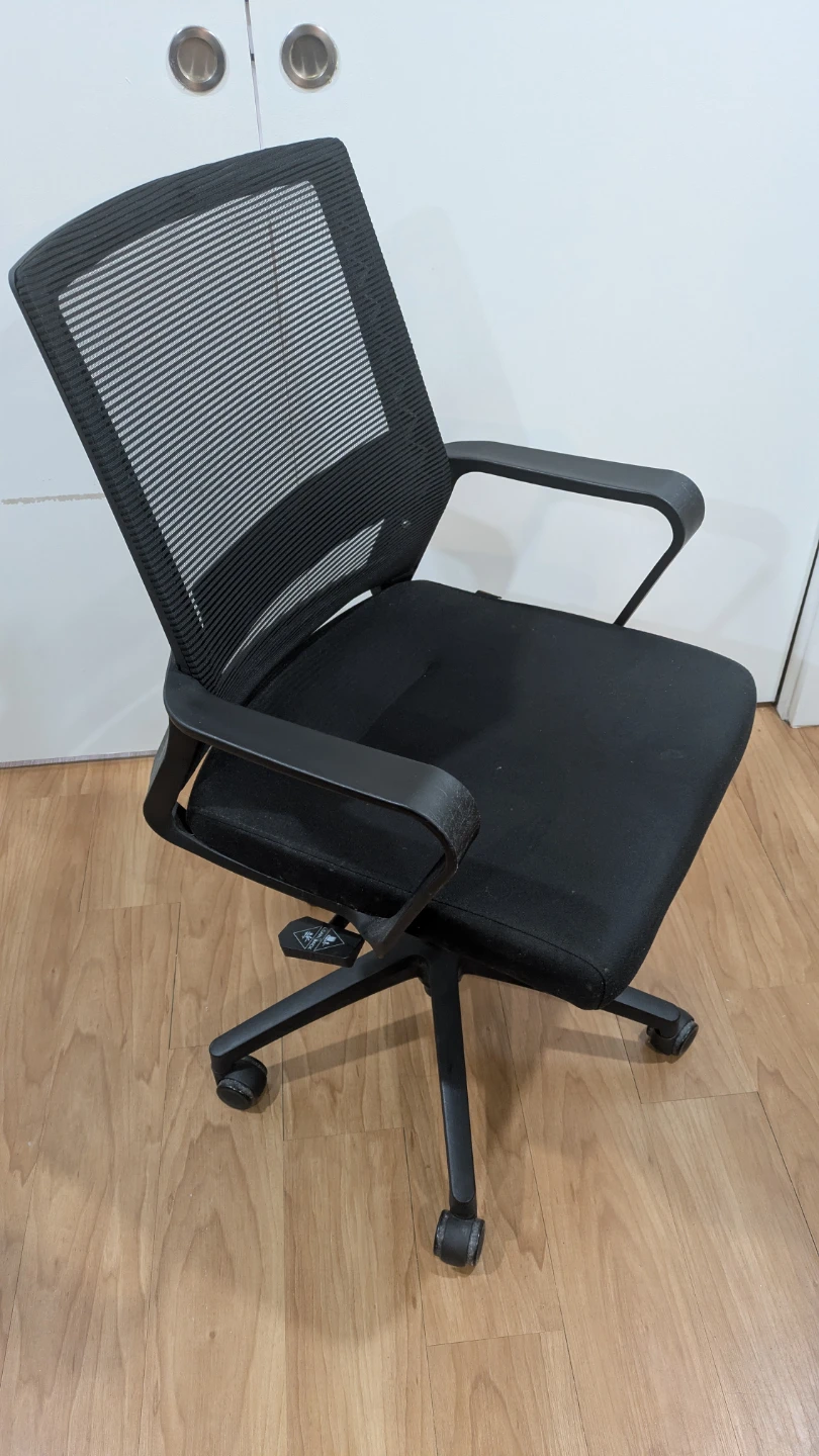 Revolving computer chair - photo 4