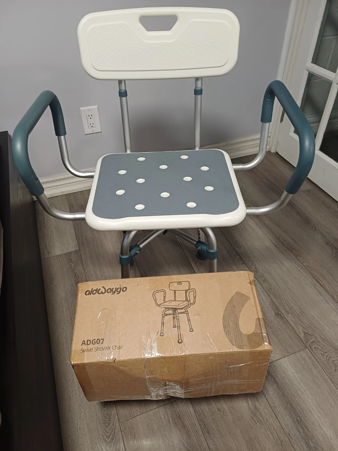 Aidywaygo Swivel Shower Chair - photo 2