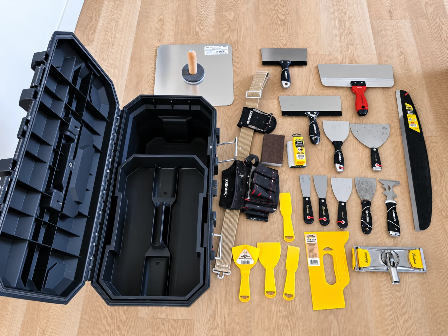 Husky Drywall Tool Set with Tool Box