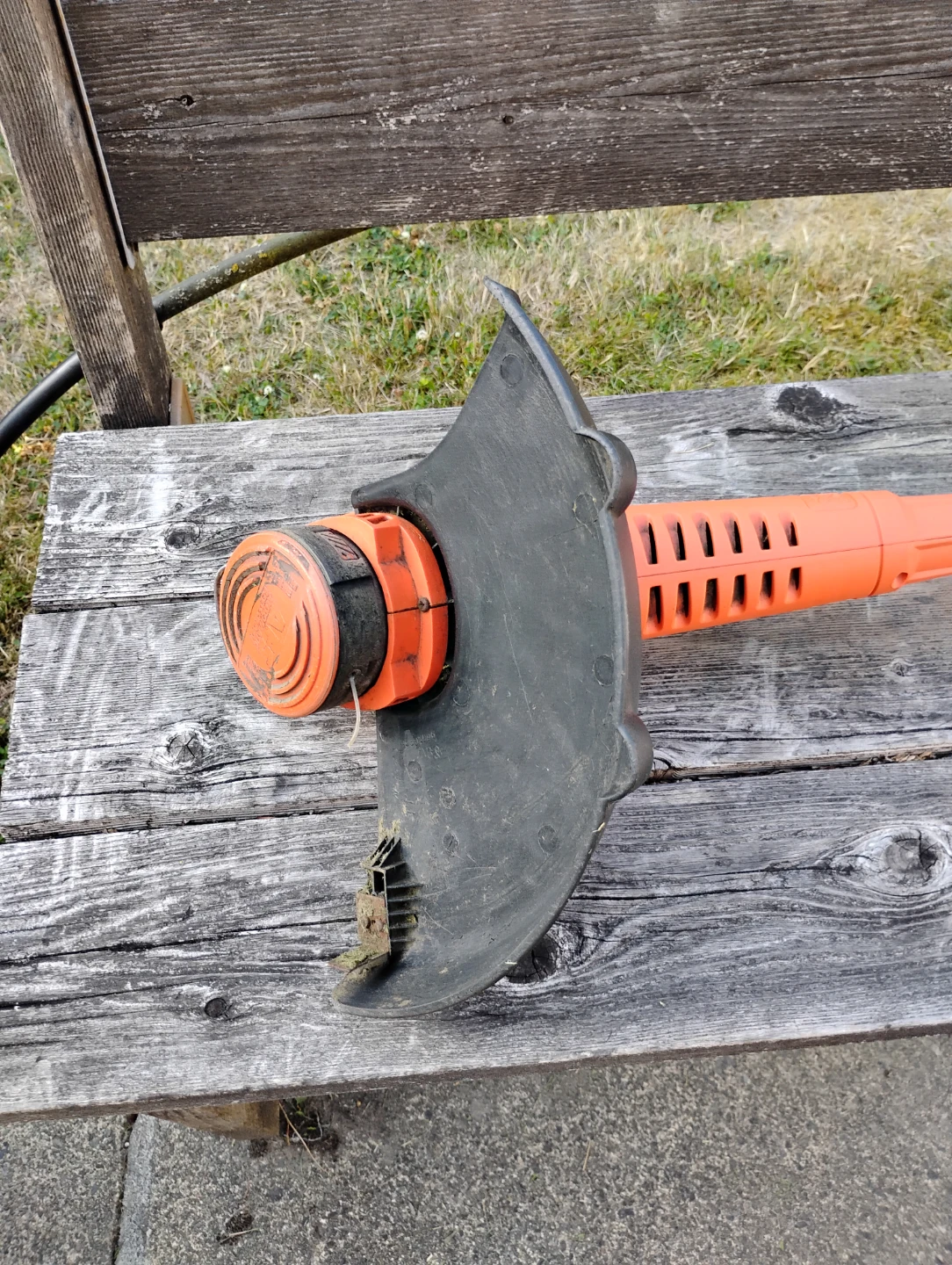 Black & Decker Electric Lawn Trimmer - photo 3
