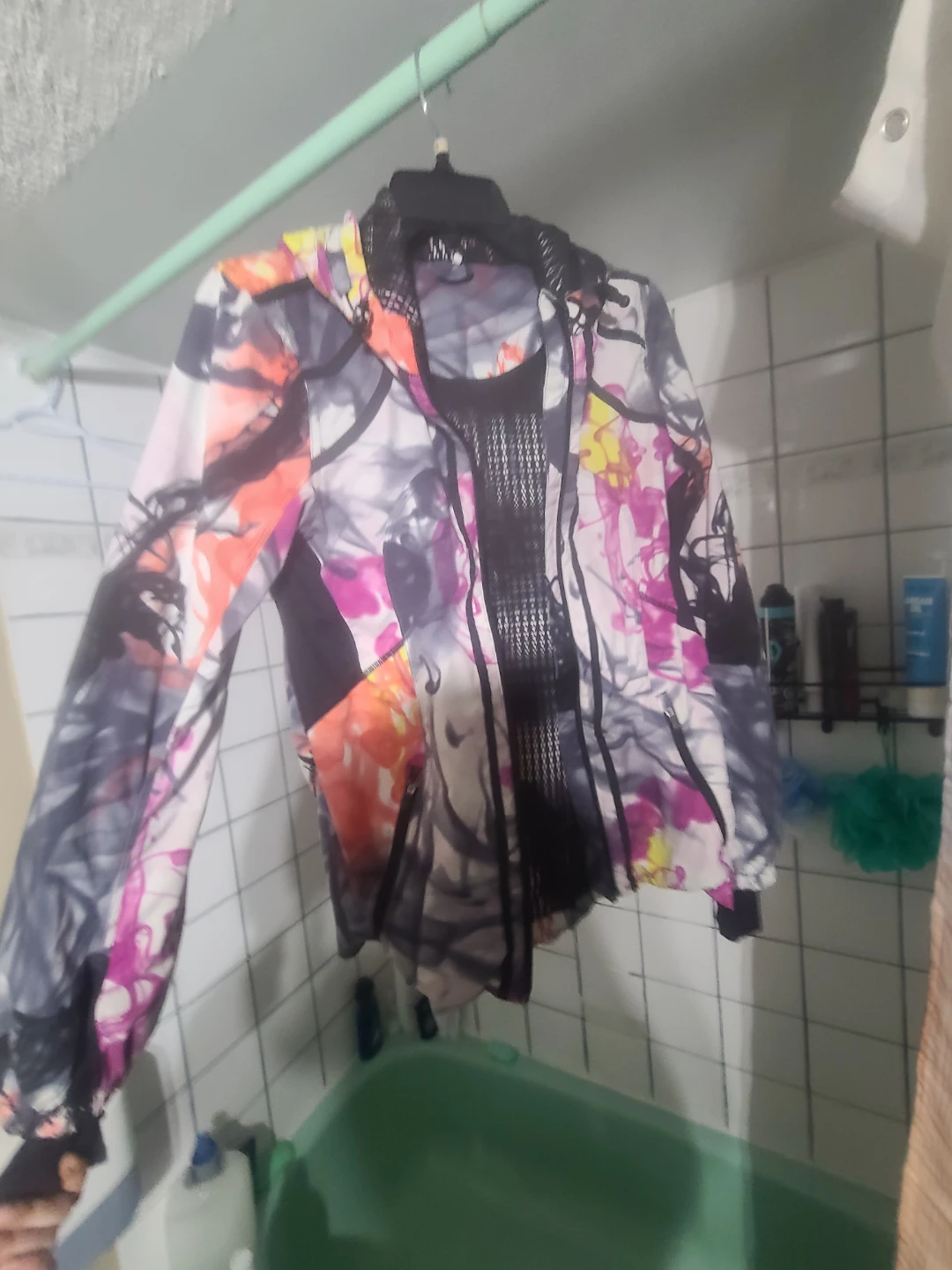 Lululemon Windbreaker Jacket - photo 2