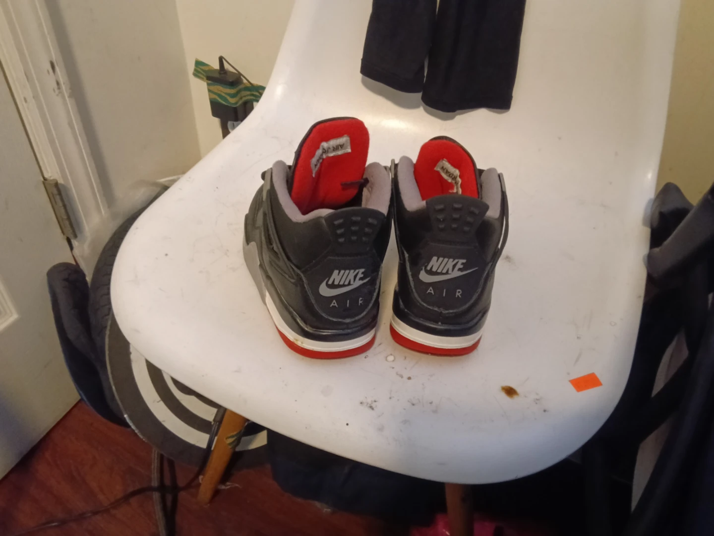 Air Jordan 4 Retro Black Red Cement - photo 2
