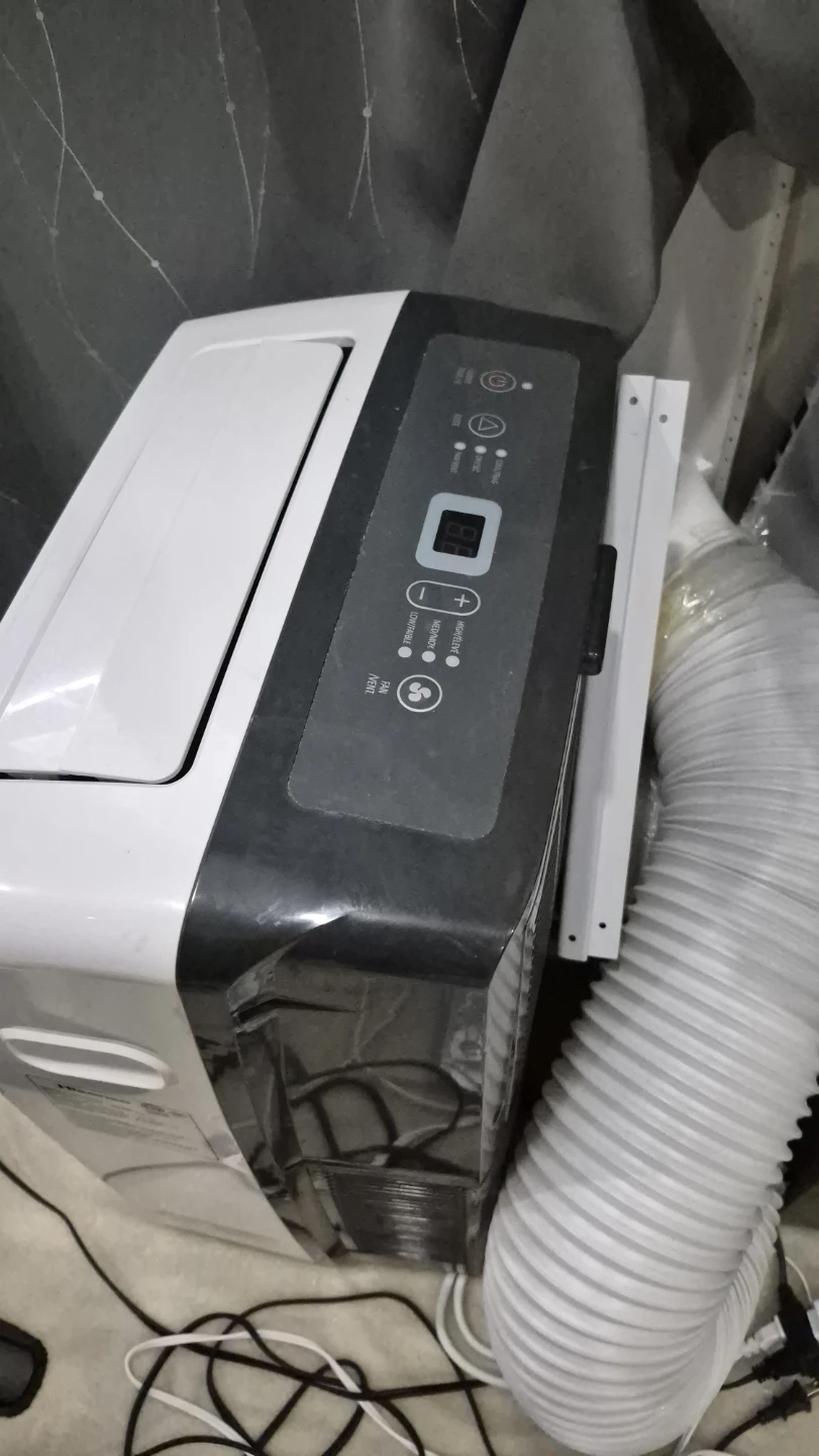 Hisense Portable Air Conditioner - photo 2