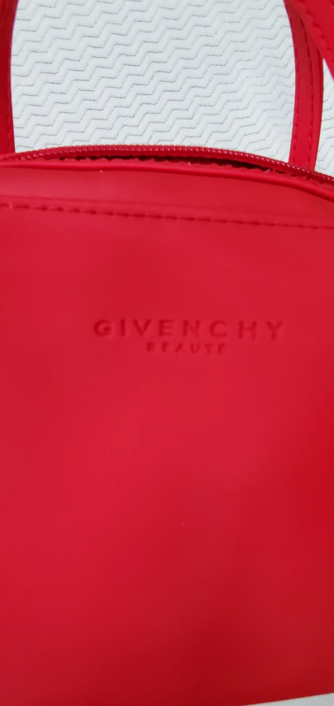 Givenchy makeup bag - photo 2