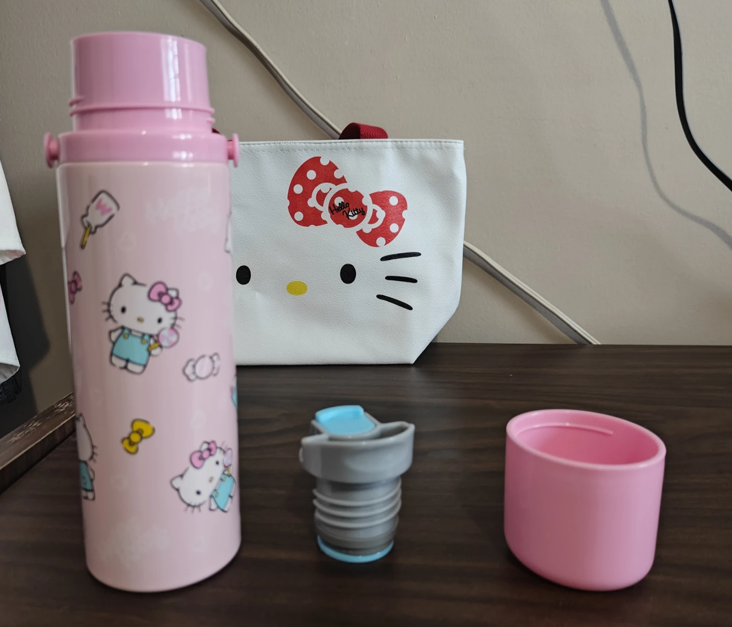 Hello Kitty Lunch Bag Set 💖🧡 - photo 3